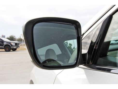 Used 2016 Nissan Murano S w/ Navigation Package image 10