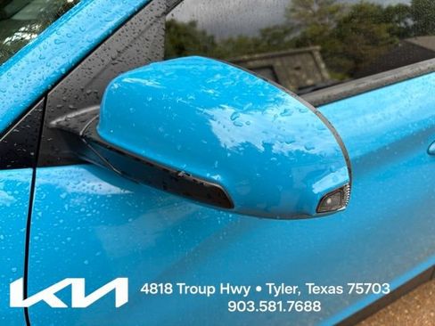 Used 2023 Hyundai Kona SE FWD image 5