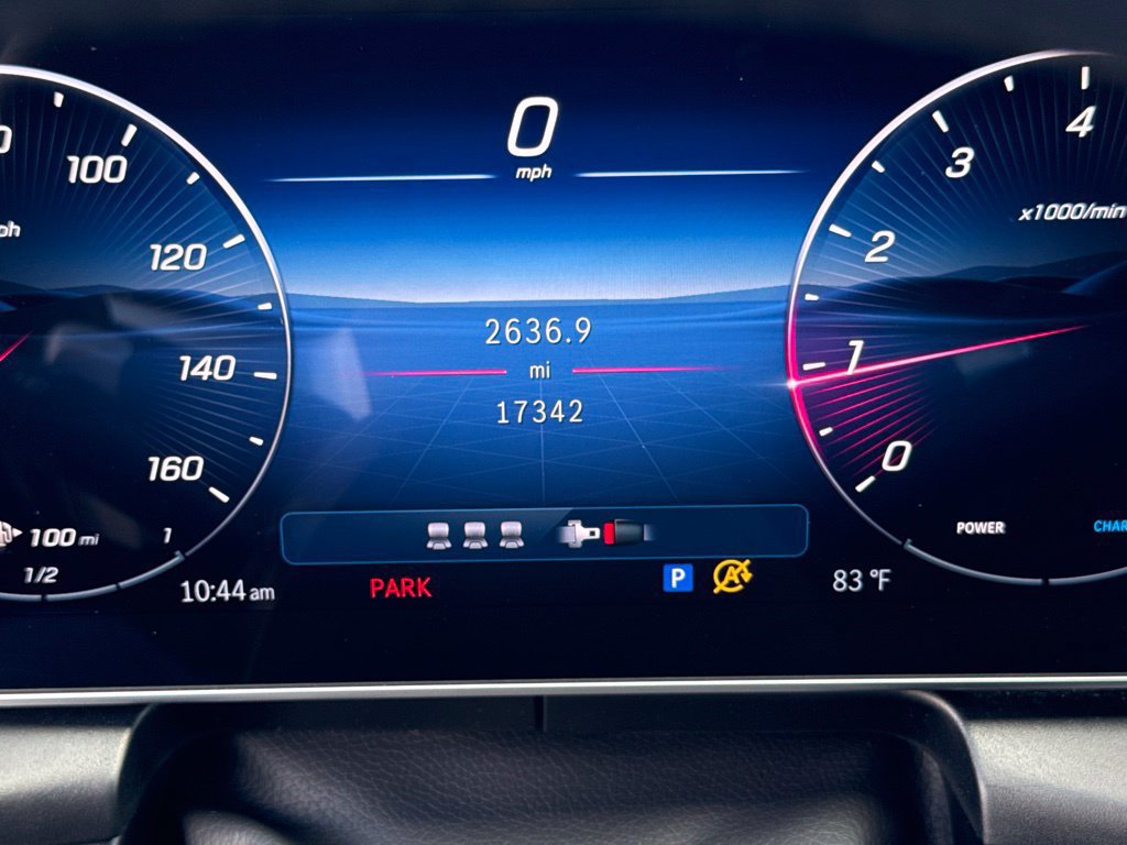 Used 2025 Mercedes-Benz GLC 300 4MATIC image 25