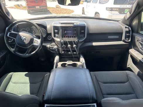 Certified 2019 RAM 1500 Big Horn AWD/4WD image 11
