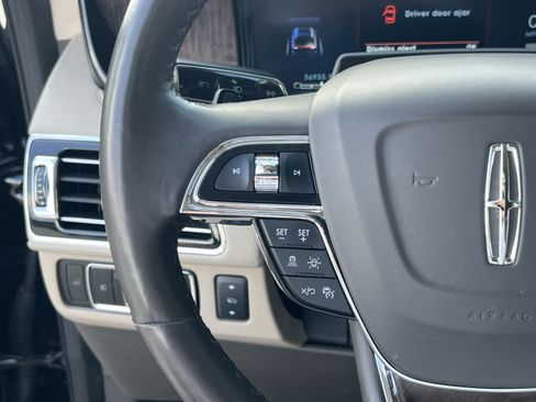Certified 2023 Lincoln Navigator Reserve AWD/4WD image 13