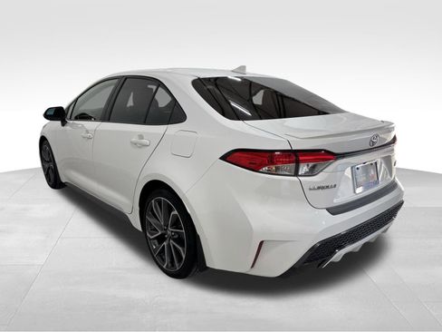 Used 2021 Toyota Corolla SE w/ Carpet Mat Package (TMS) image 8