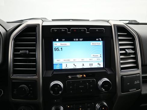 Used 2018 Ford F150 Platinum w/ Equipment Group 701A Luxury image 16