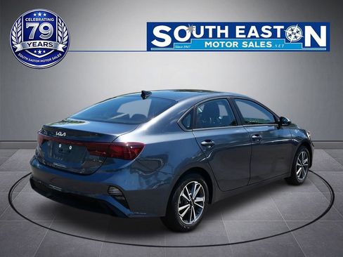 Used 2023 Kia Forte LXS FWD image 6