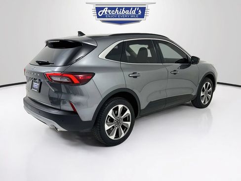 Used 2024 Ford Escape Platinum AWD/4WD image 7
