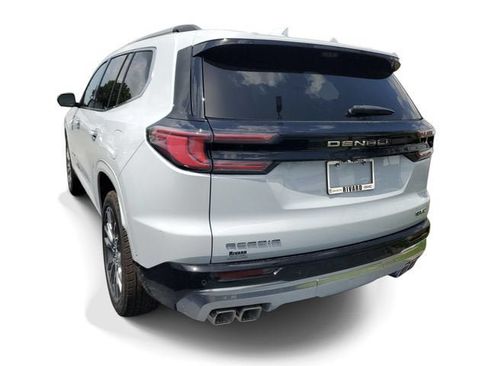 New 2026 GMC Acadia Denali w/ Super Cruise Package FWD image 4