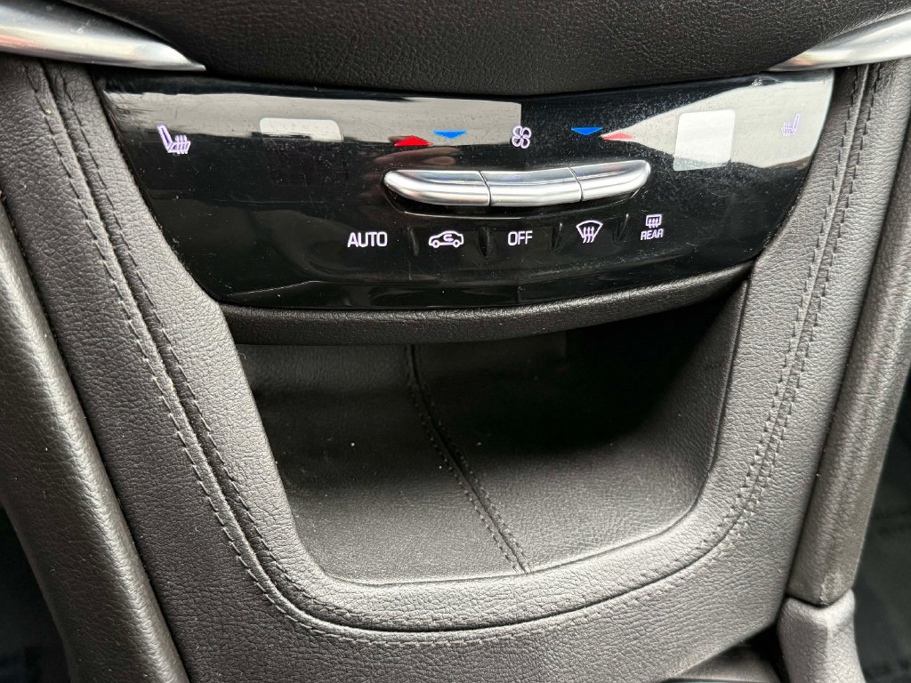 Used 2020 Cadillac XT5 Premium Luxury AWD/4WD image 25