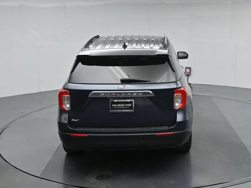 Used 2023 Ford Explorer XLT RWD image 38