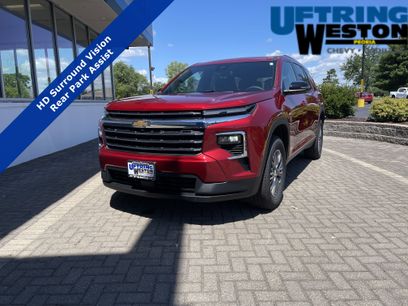 Used 2024 Chevrolet Traverse LT w/ LPO, Floor Liner Package