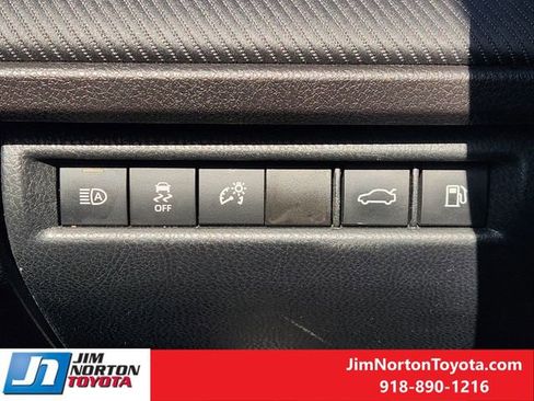 Used 2025 Toyota Camry SE FWD image 23