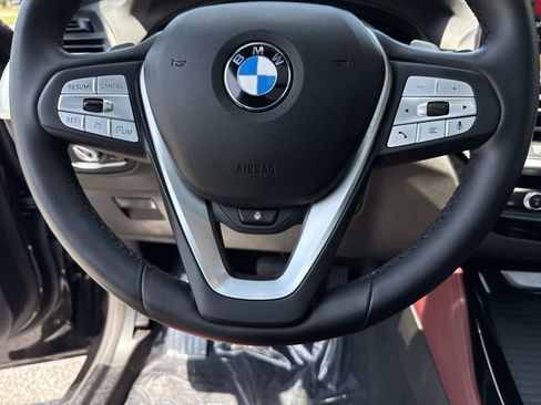 Used 2025 BMW X4 xDrive30i AWD/4WD image 18