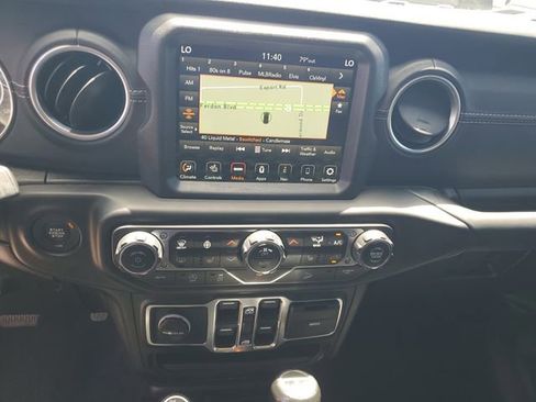 Used 2020 Jeep Wrangler Unlimited Sahara AWD/4WD image 15