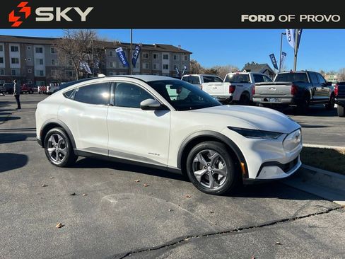 Used 2022 Ford Mustang Mach-E Select image 4