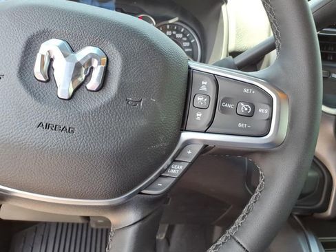 New 2026 RAM 2500 Big Horn AWD/4WD image 10