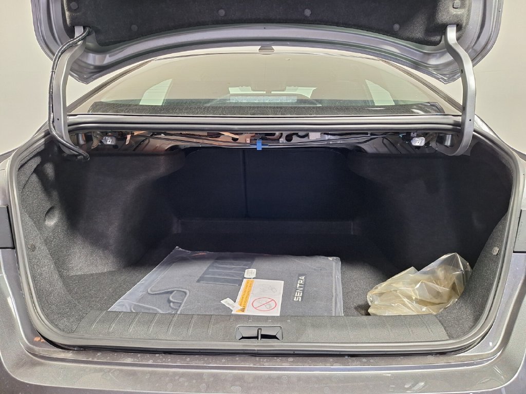 Used 2027 Nissan Sentra SV w/ Floor Mat Package FWD image 24