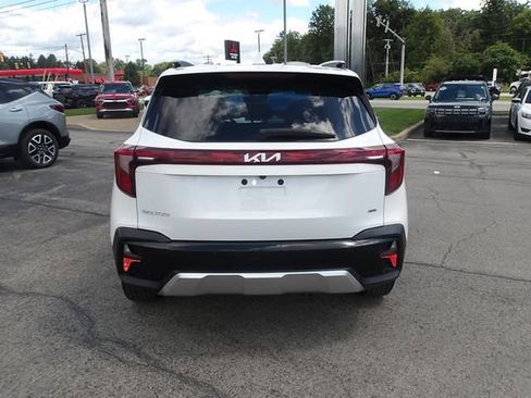 Used 2024 Kia Seltos S AWD/4WD image 6