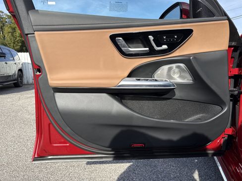 Used 2025 Mercedes-Benz E 450 E 450 image 39