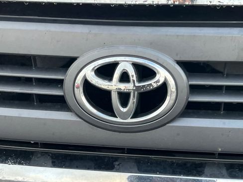 Used 2015 Toyota Tundra SR5 image 10