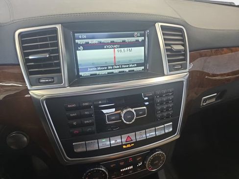 Used 2015 Mercedes-Benz ML 400 4MATIC image 23