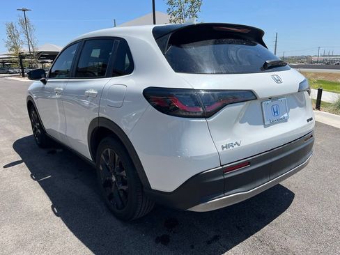 Certified 2024 Honda HR-V Sport image 6