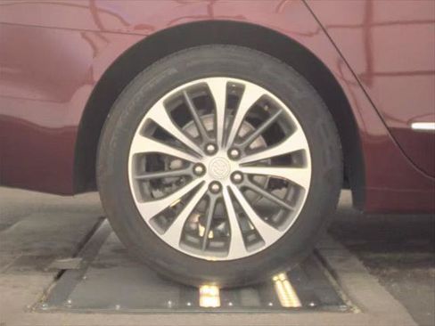 Used 2017 Buick LaCrosse Preferred FWD image 12