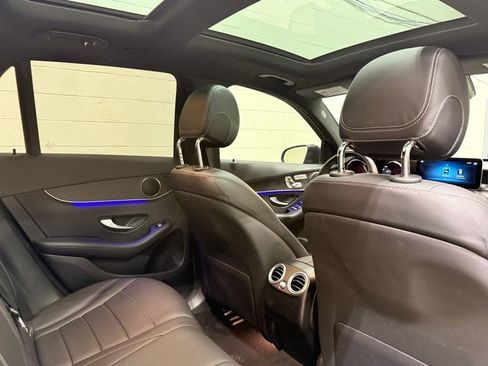 Used 2022 Mercedes-Benz GLC 300 image 42