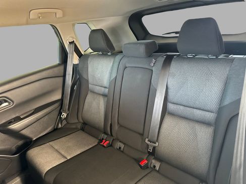 Used 2025 Nissan Rogue SV AWD/4WD image 16