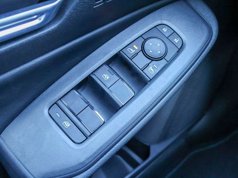 New 2026 Nissan Sentra SV image 15