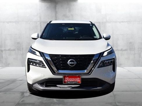 Certified 2023 Nissan Rogue SV image 4