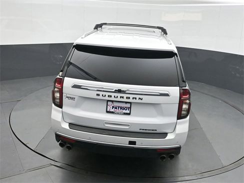 Used 2021 Chevrolet Suburban Premier w/ Premium Package image 34