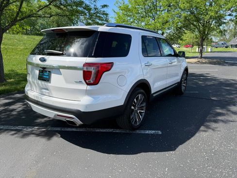 Used 2016 Ford Explorer Platinum image 3