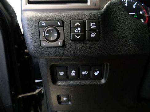 Certified 2023 Lexus GX 460 Luxury w/ Sport Design Package AWD/4WD image 14