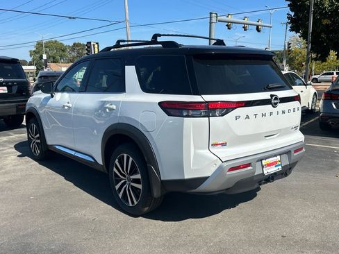 New 2025 Nissan Pathfinder Platinum w/ Cargo Package image 3