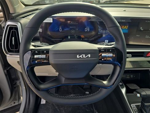 New 2026 Kia Sorento S image 32