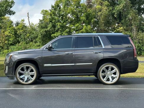 Used 2015 Cadillac Escalade Premium image 8