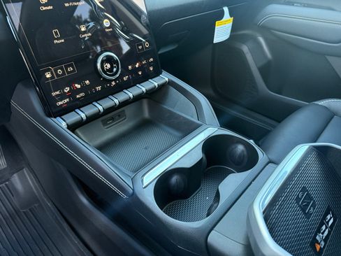 New 2026 GMC Terrain Denali w/ LPO, Floor Liner Package image 13