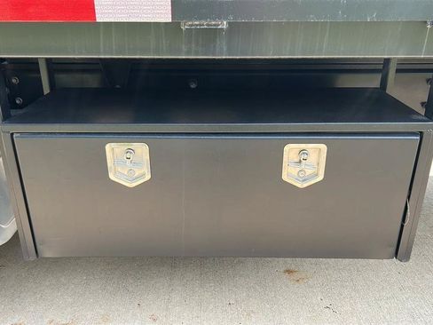 Used 2019 Ford F650 2WD Regular Cab Super Duty image 22