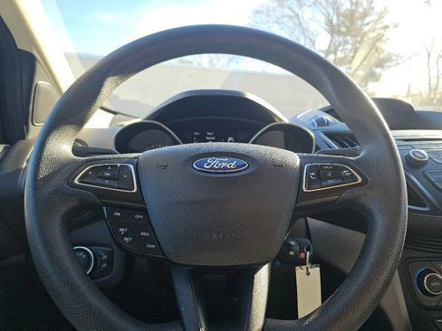 Used 2017 Ford Escape SE w/ SE Cold Weather Package image 15
