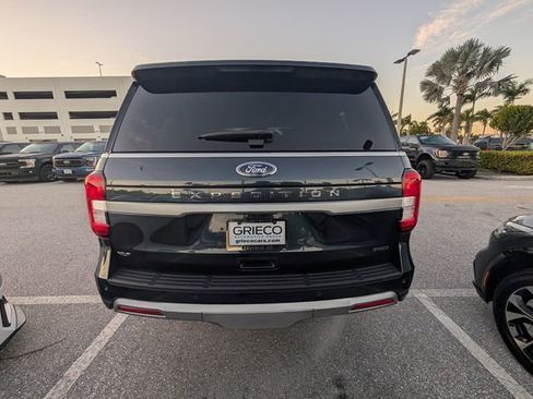 Used 2024 Ford Expedition XLT image 9