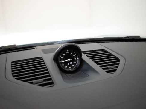 Certified 2025 Porsche 911 Carrera T RWD image 23