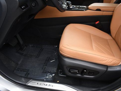 Used 2024 Lexus NX 350h AWD w/ Vision Package image 15