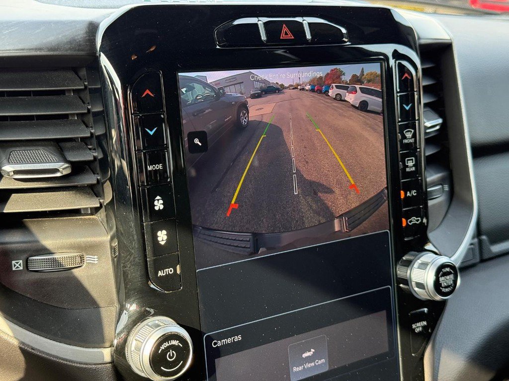 Certified 2023 RAM 1500 Big Horn AWD/4WD image 17
