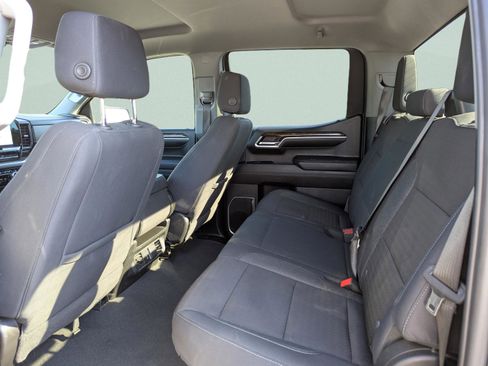 Used 2024 GMC Sierra 1500 SLE RWD image 18