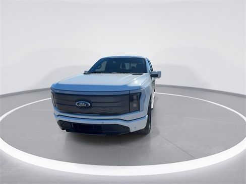 Certified 2022 Ford F150 Lightning Lariat image 4