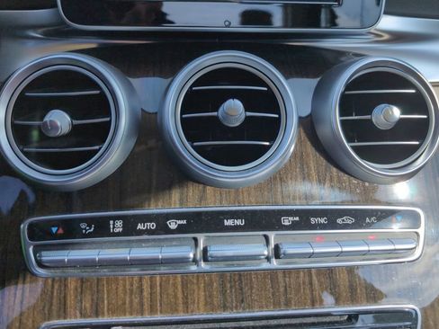 Used 2015 Mercedes-Benz C 300 4MATIC Sedan image 13