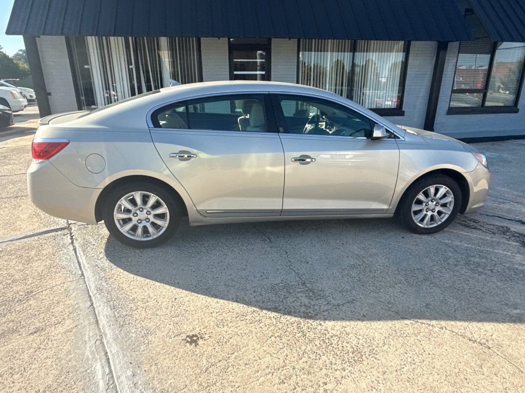 Used 2013 Buick LaCrosse FWD image 8
