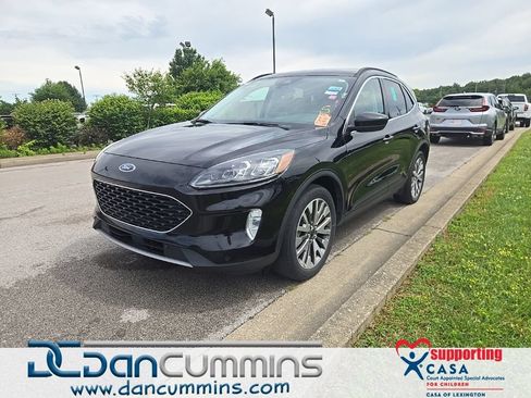 Used 2022 Ford Escape Titanium AWD/4WD image 1