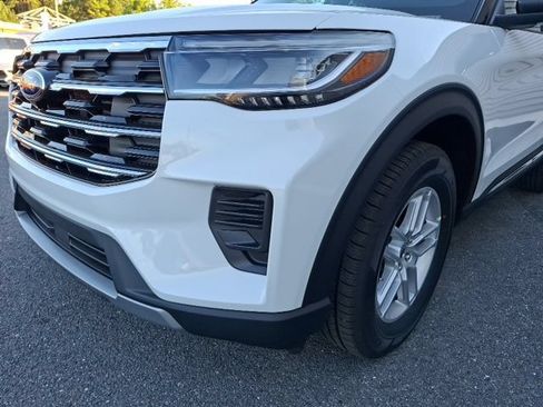 New 2026 Ford Explorer Active AWD/4WD image 9