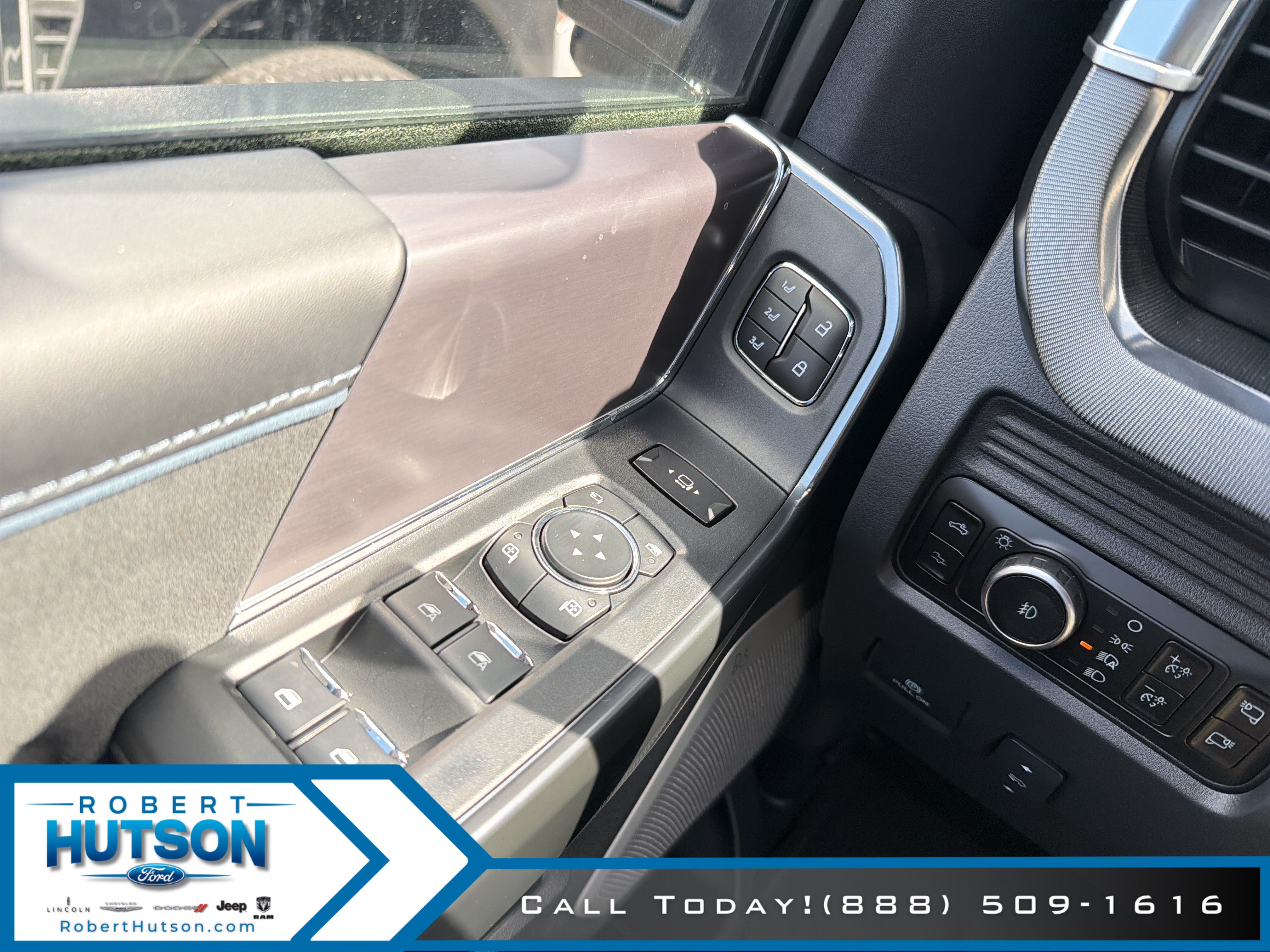 New 2026 Ford F250 Platinum AWD/4WD image 10