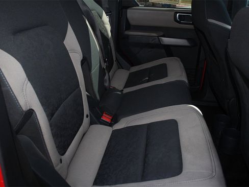 Used 2022 Ford Bronco Wildtrak image 23